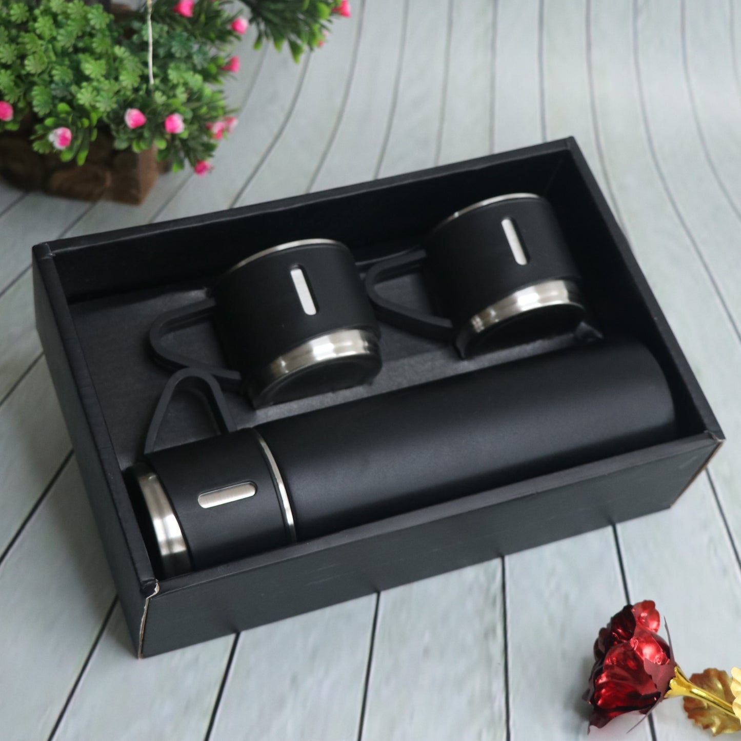 Customise Black flask cup set
