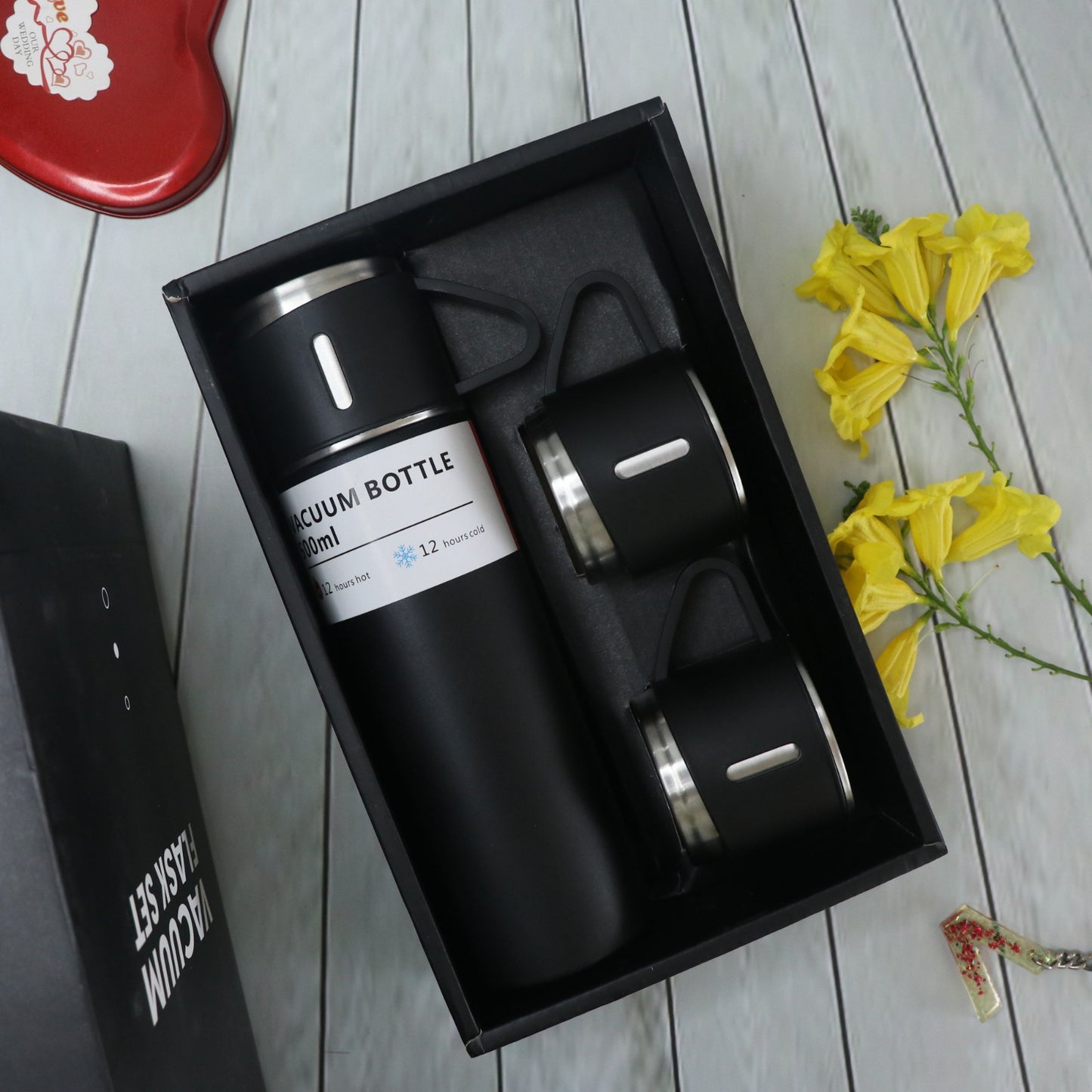 Customise Black flask cup set