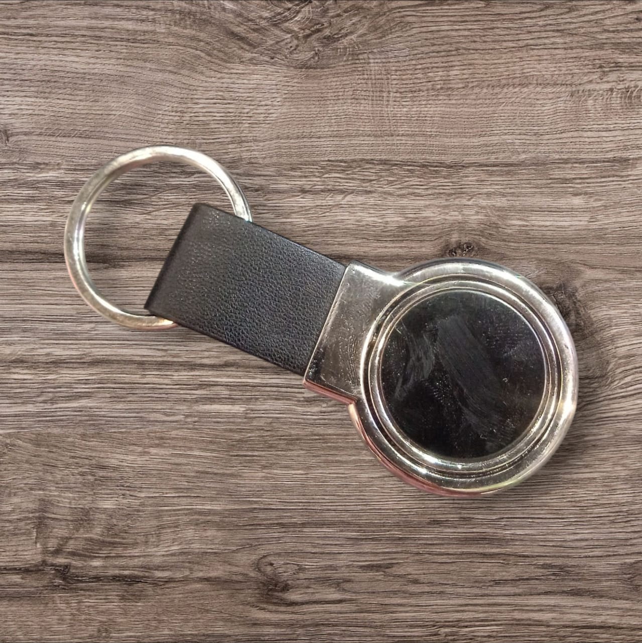 Metal Silver Rotating Keychain with Strap