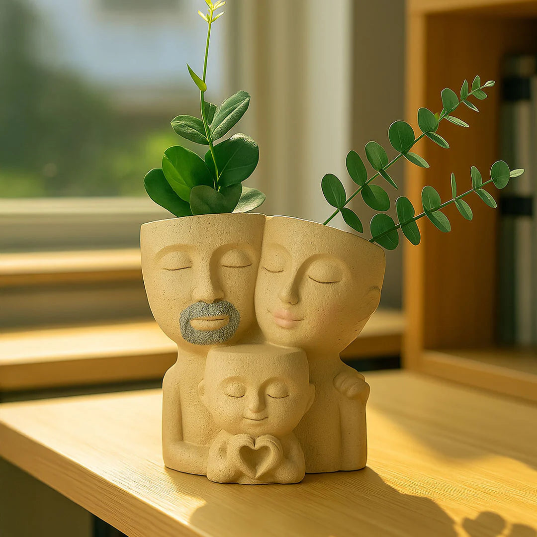 Family Hug Planter – Loving Parents & Child Design