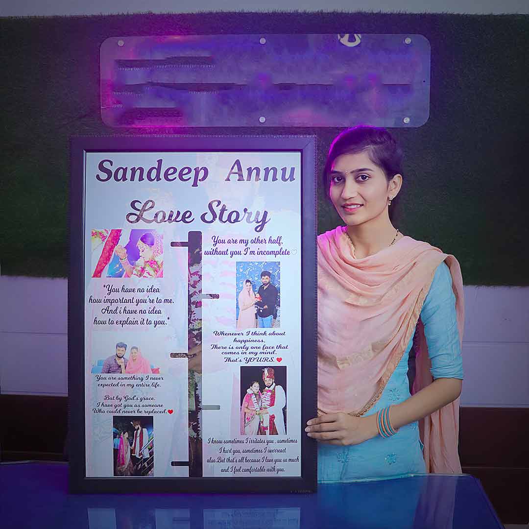 SPECIAL LOVE STORY FRAME