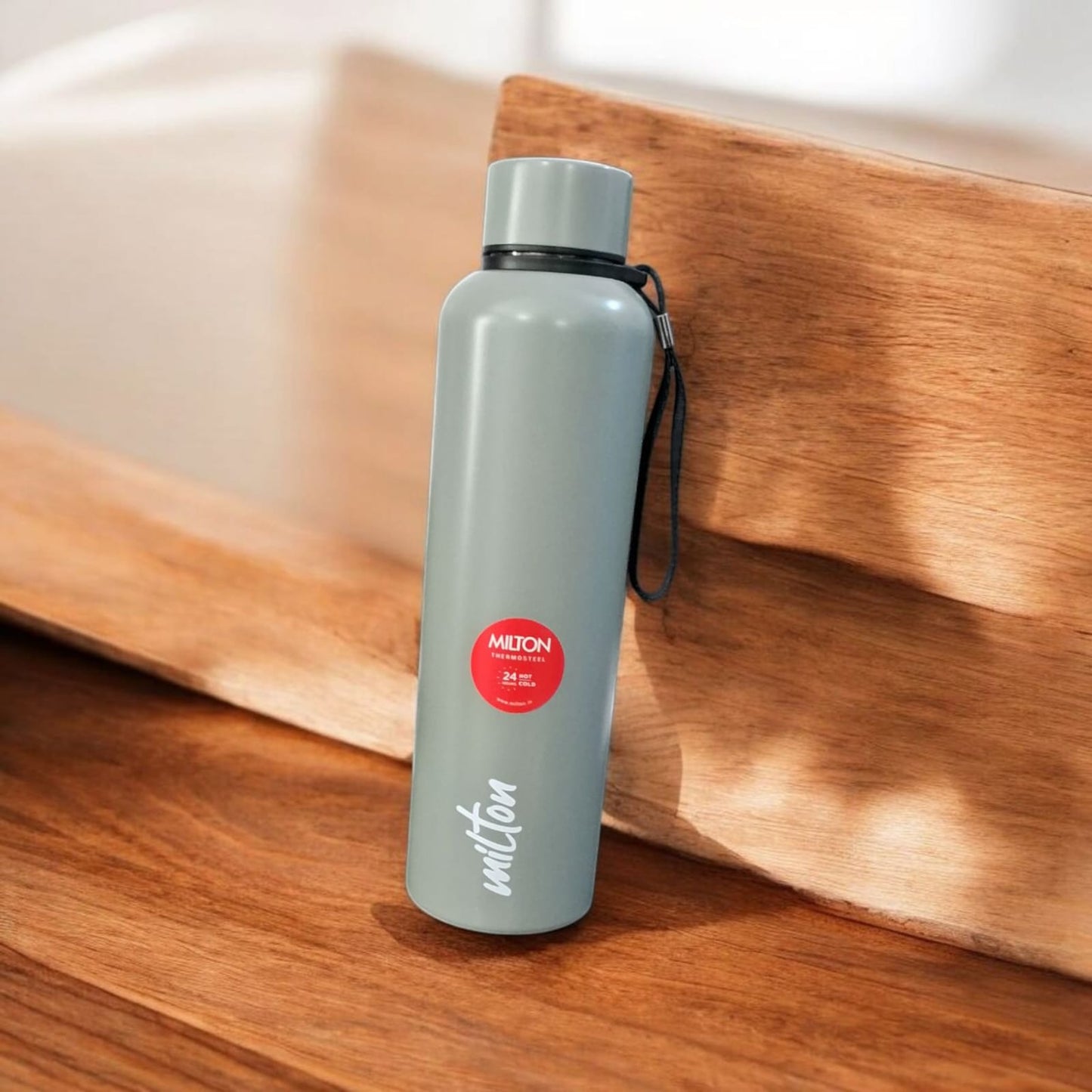 Personalized Milton Aura 1000 Theremosteel Bottle - Hot & Cold For 24 Hours