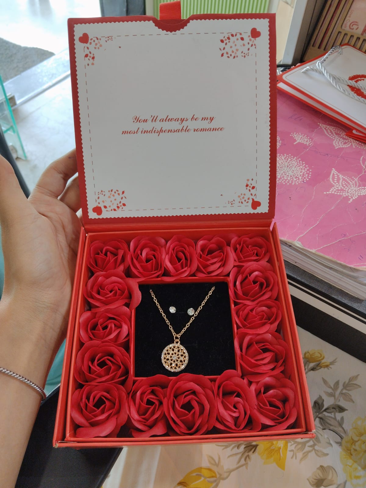 stylish necklace box