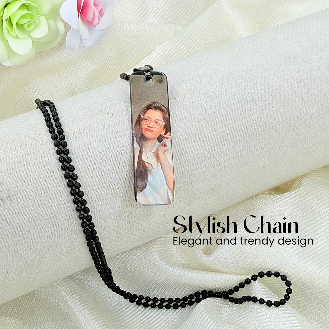 Custom Metal Photo Pendant with Detachable Chain – Full Color Personalized Necklace