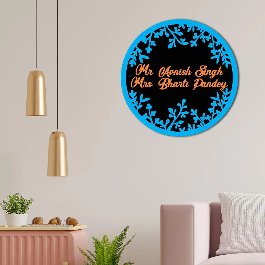 CUSTOMIZED WOODEN HANGER